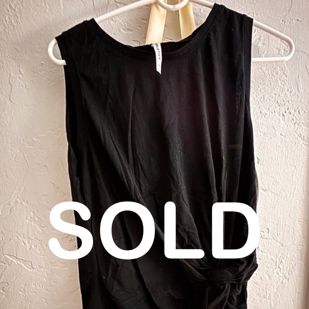 Fabletics Sleeveless Twist Front Tank Top Black Lightweight Hera Tee - L